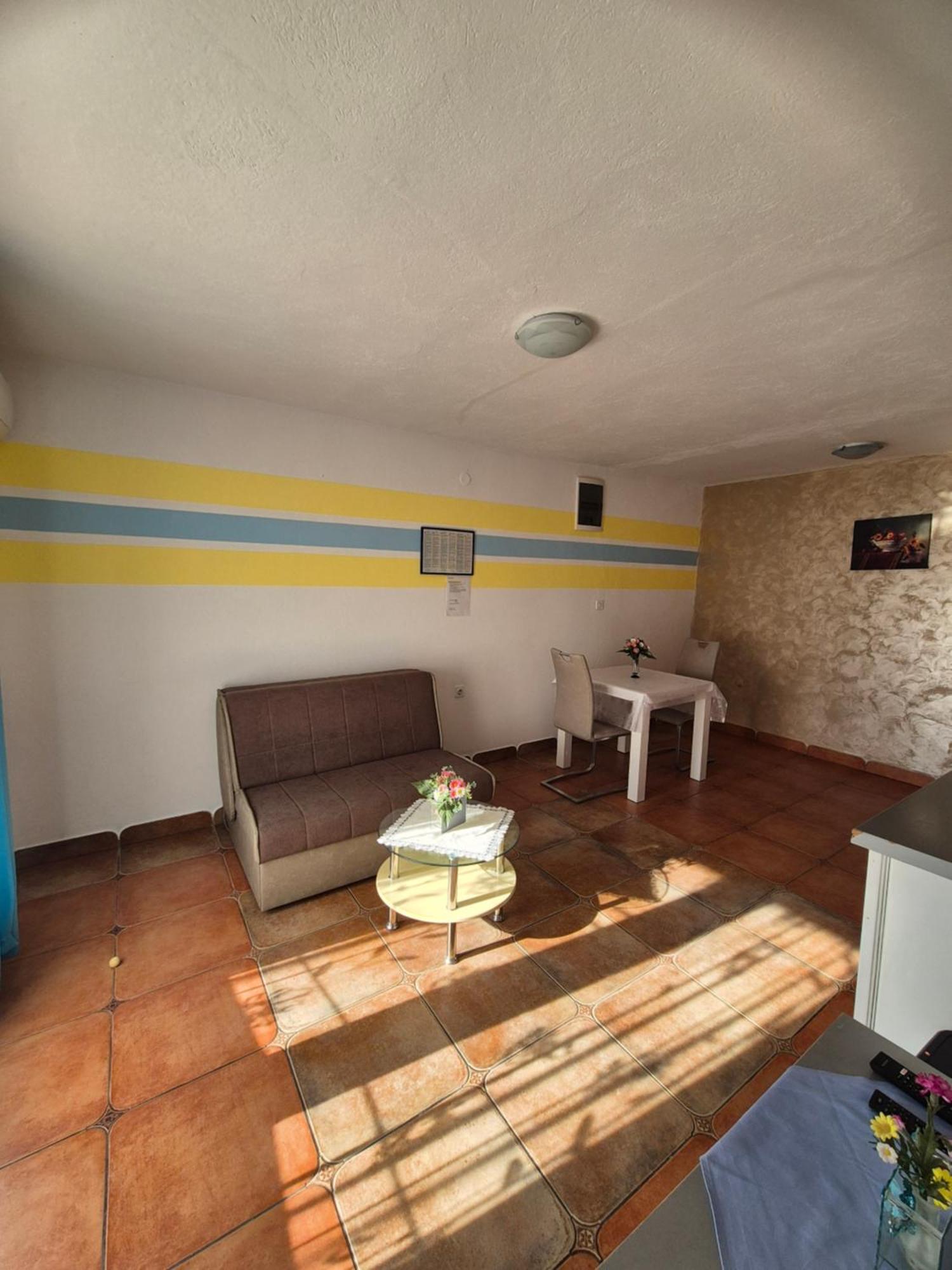 Guest house Apartmens Spiko 2